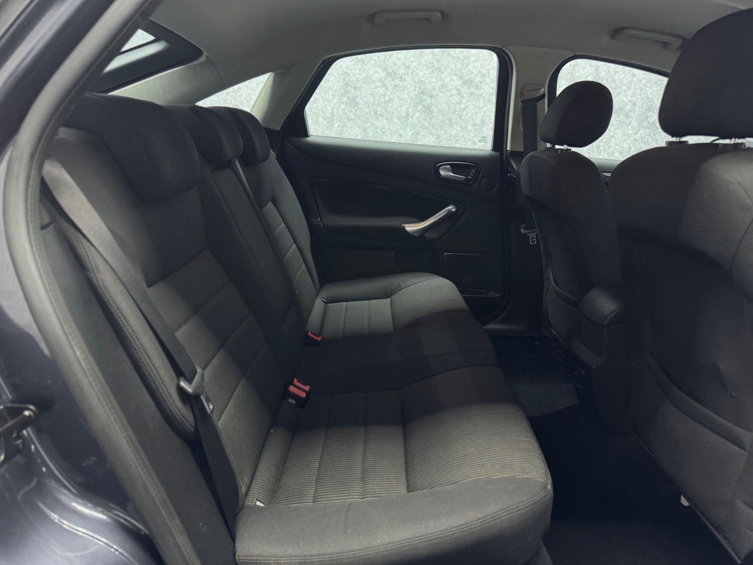 Used Ford Mondeo 2010 for sale - 76226608: Photo 4