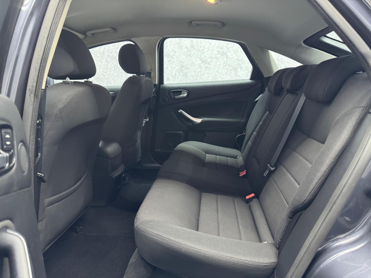 Used Ford Mondeo 2010 for sale - 76226608: Photo 5