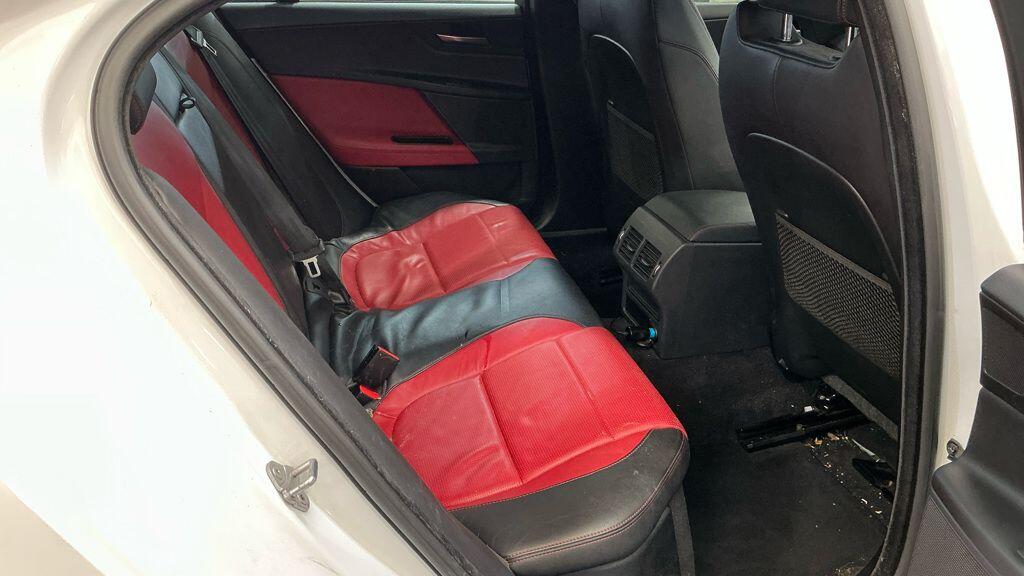 Used Jaguar XE 2017 for sale - 77784262: Photo 3