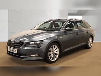 Used Skoda Superb 2016 for sale - 79751371: Photo