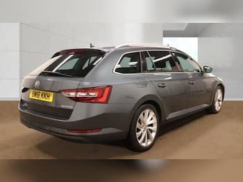 Used Skoda Superb 2016 for sale - 79751371: Photo