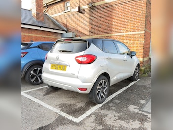 Used Renault Captur 2017 for sale - 77564606: Photo