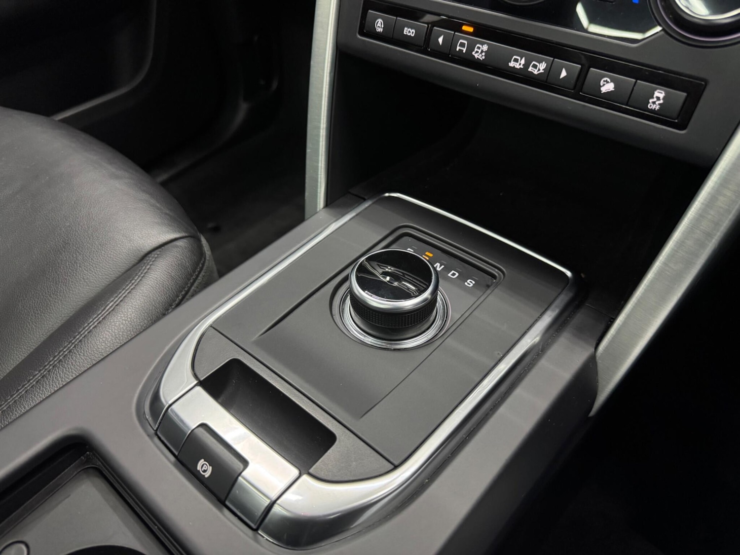 Used Land Rover Discovery Sport 2018 for sale - 75732248: Photo 24