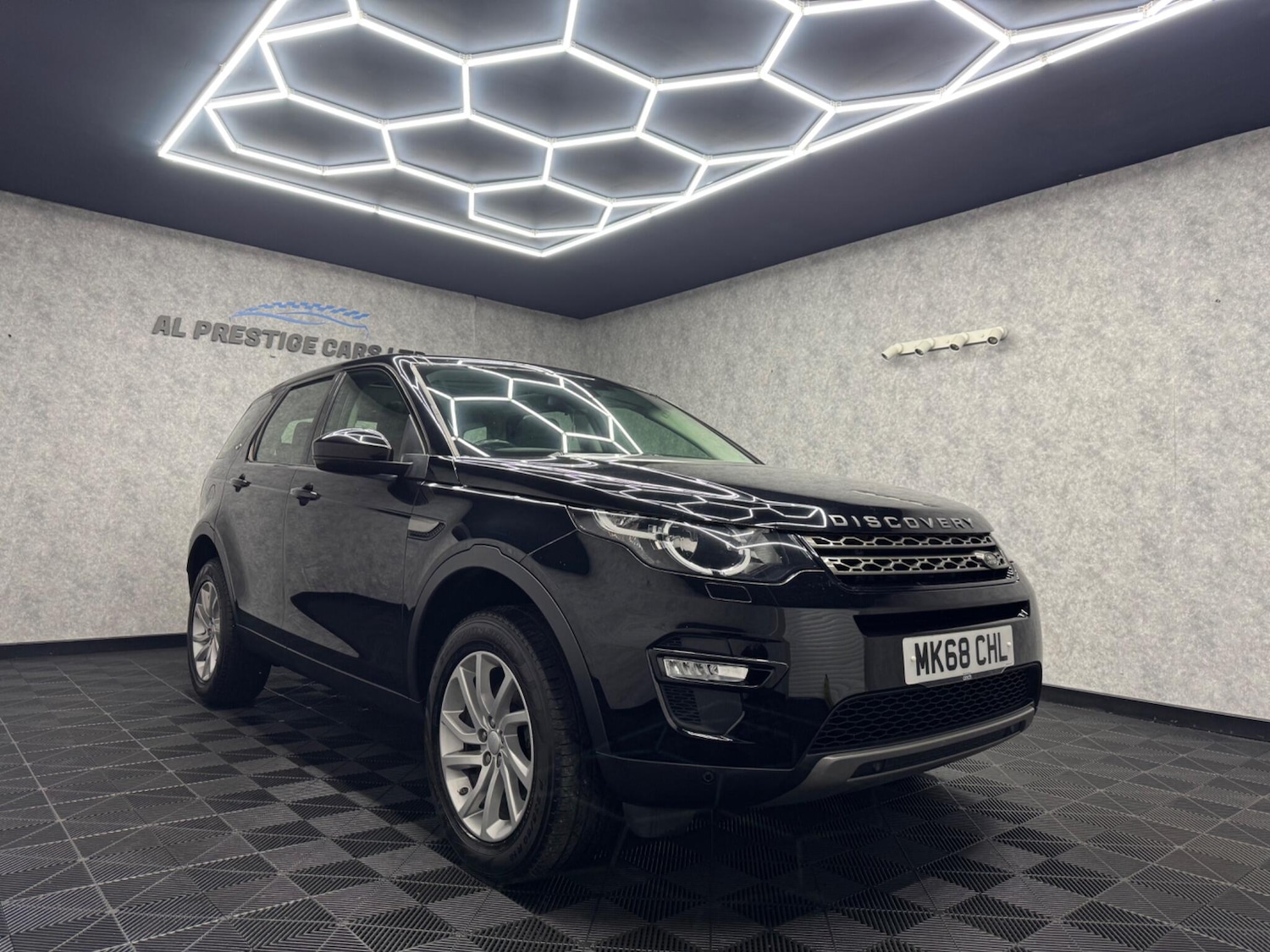 Used Land Rover Discovery Sport 2018 for sale - 75732248: Photo 41