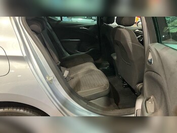 Used Vauxhall Astra 2018 for sale - 77683184: Photo