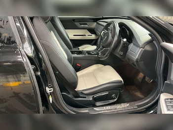 Used Jaguar XF 2016 for sale - 77753379: Photo