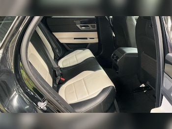 Used Jaguar XF 2016 for sale - 77753379: Photo