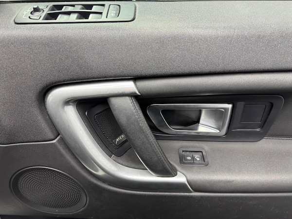 Used Land Rover Discovery Sport 2017 for sale - 74173137: Photo 21