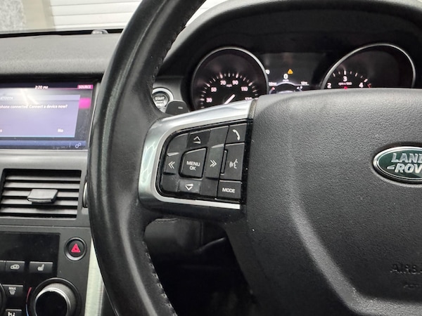 Used Land Rover Discovery Sport 2017 for sale - 74173137: Photo 31