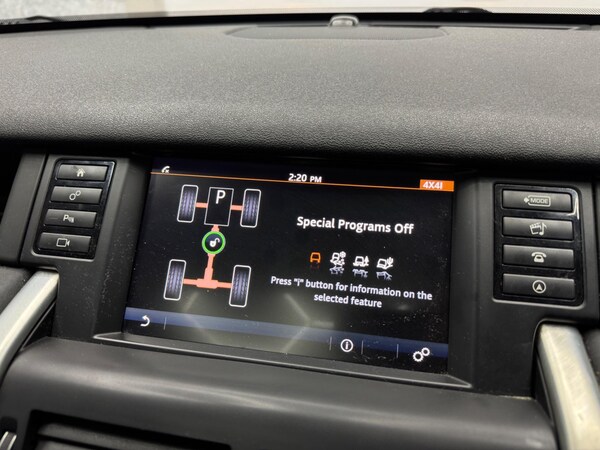 Used Land Rover Discovery Sport 2017 for sale - 74173137: Photo 34