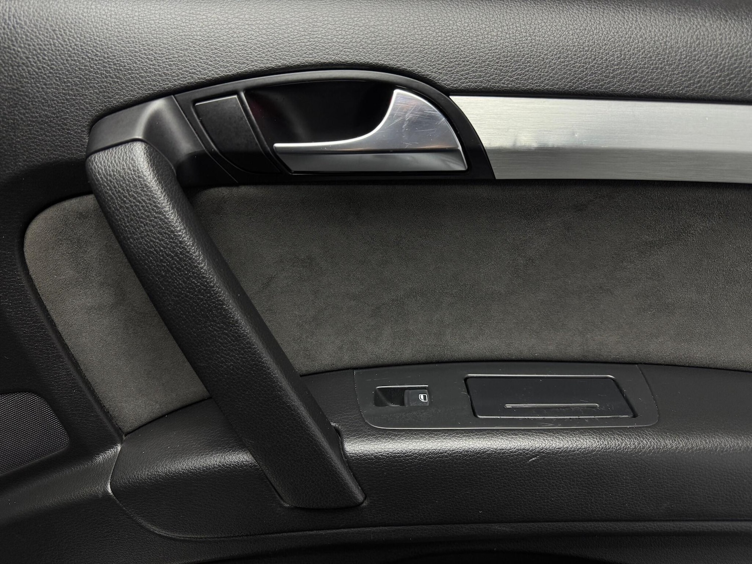 Used Audi Q7 2008 for sale - 76592373: Photo 19