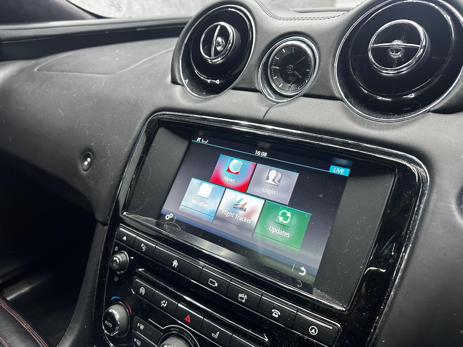 Used Jaguar XJ 2017 for sale - 77468768: Photo 16