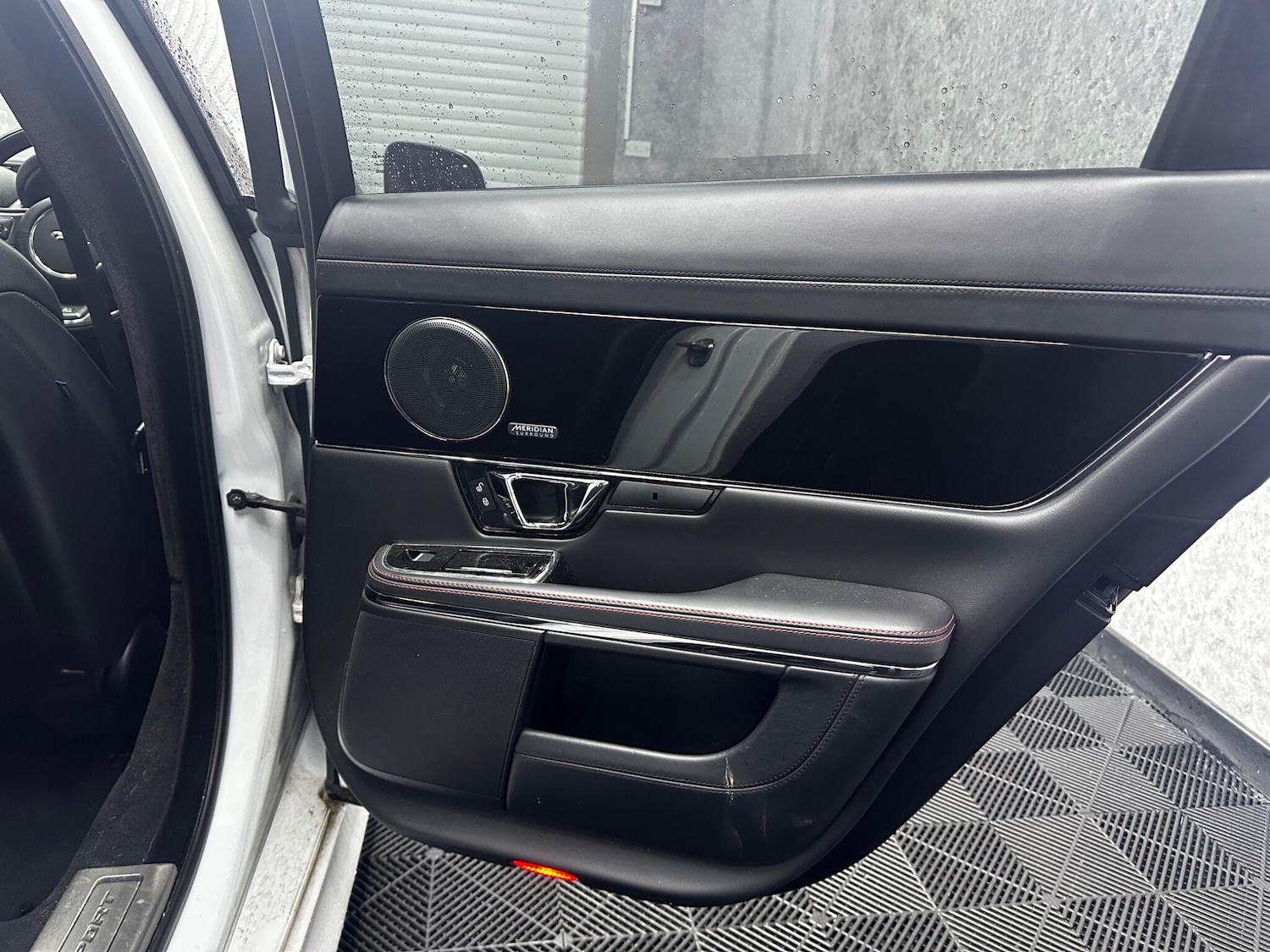 Used Jaguar XJ 2017 for sale - 77468768: Photo 34