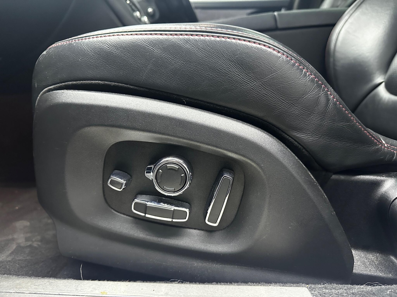 Used Jaguar XJ 2017 for sale - 77468768: Photo 40