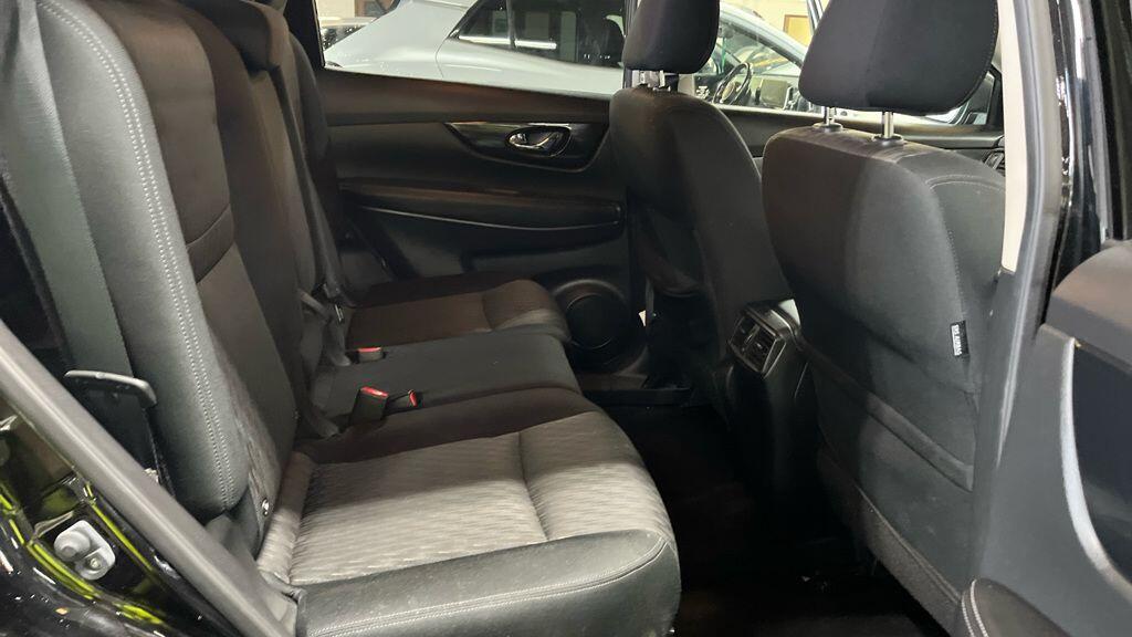 Used Nissan X-Trail for sale - 77753043: Photo 3