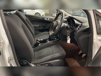 Used Ford Fiesta 2015 for sale - 77565125: Photo