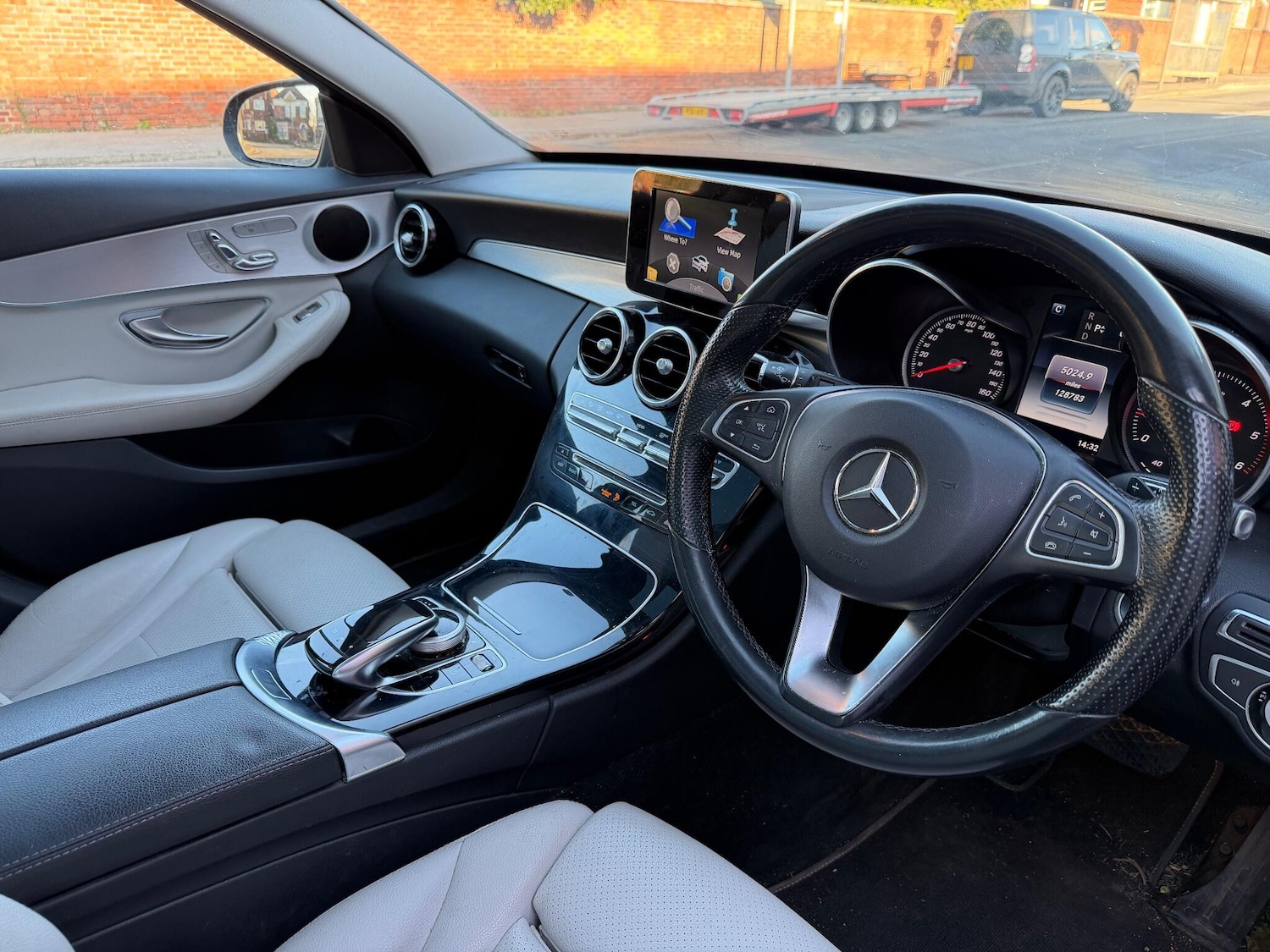 Used Mercedes-Benz C Class 2016 for sale - 77163207: Photo 2