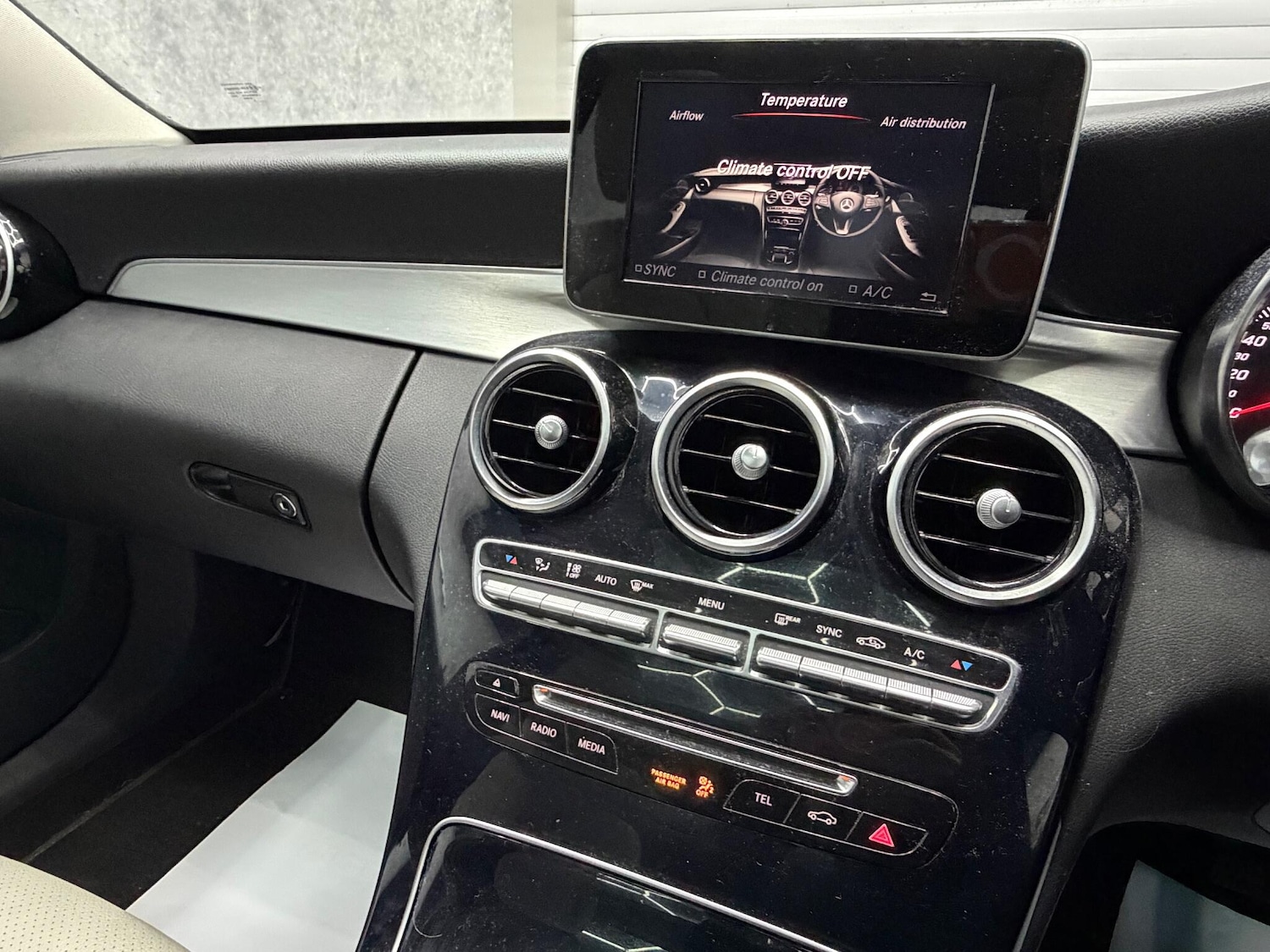 Used Mercedes-Benz C Class 2016 for sale - 77163207: Photo 41