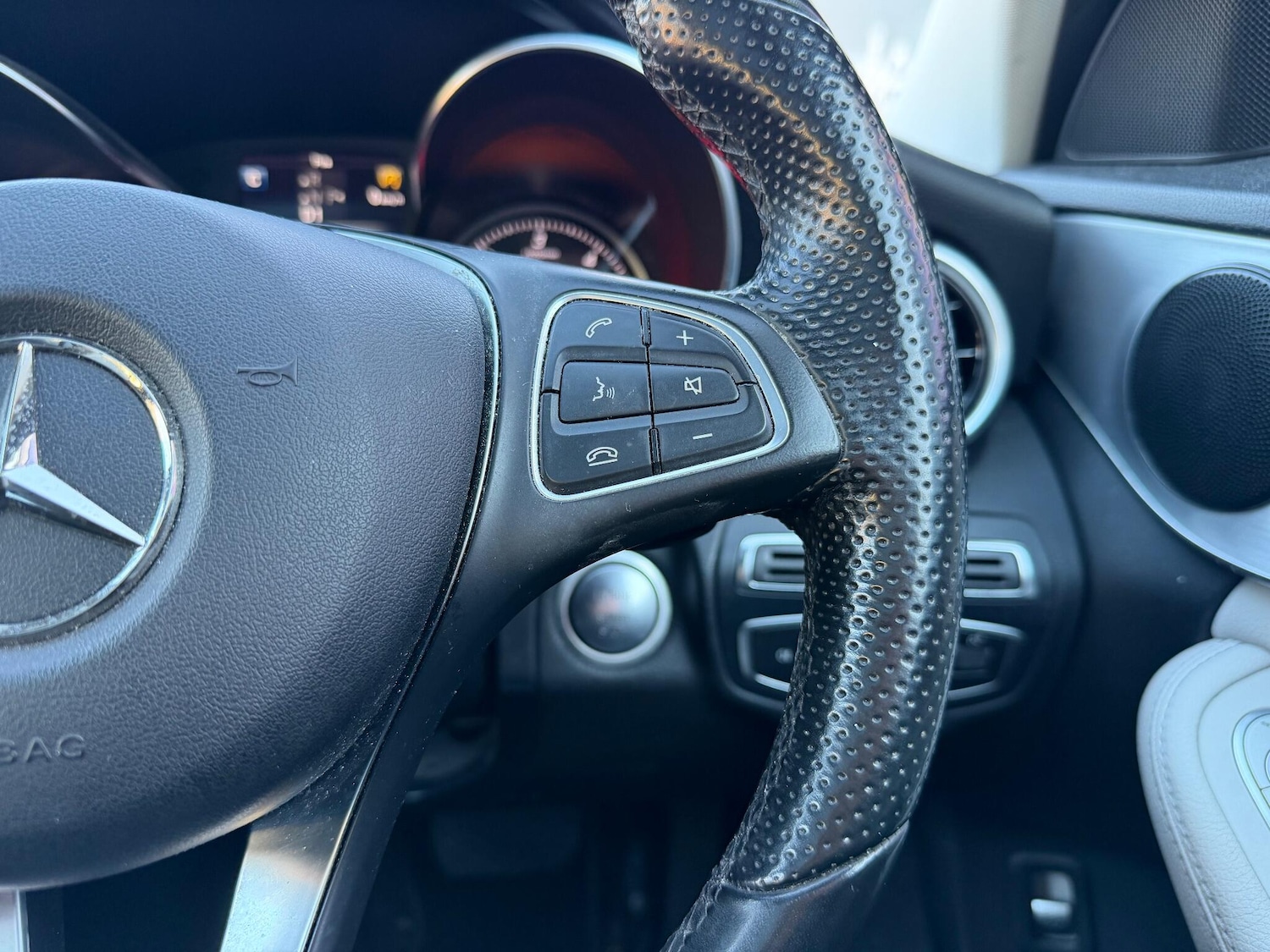 Used Mercedes-Benz C Class 2016 for sale - 77163207: Photo 8