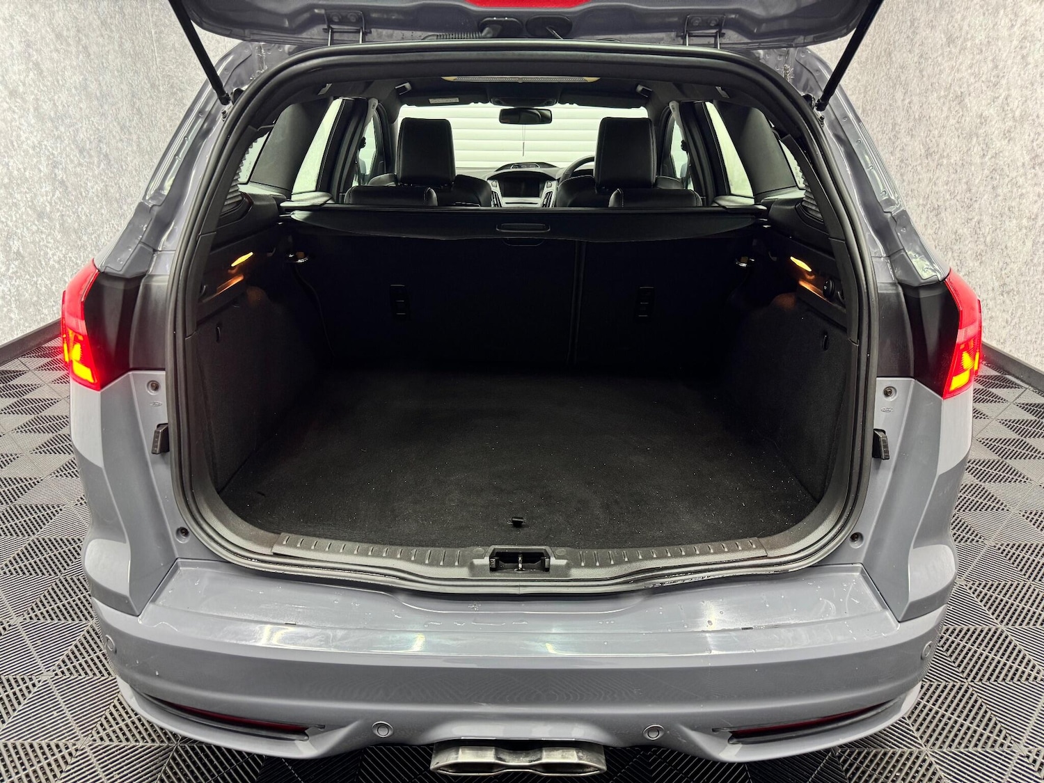 Used Ford Focus for sale - 76752722: Photo 25