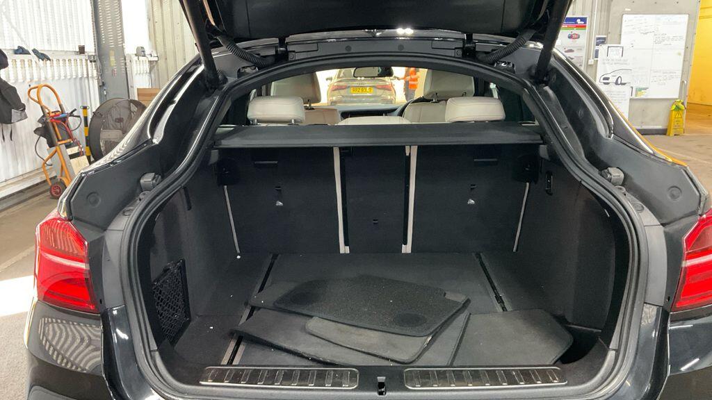 Used BMW X4 2016 for sale - 76388951: Photo 10