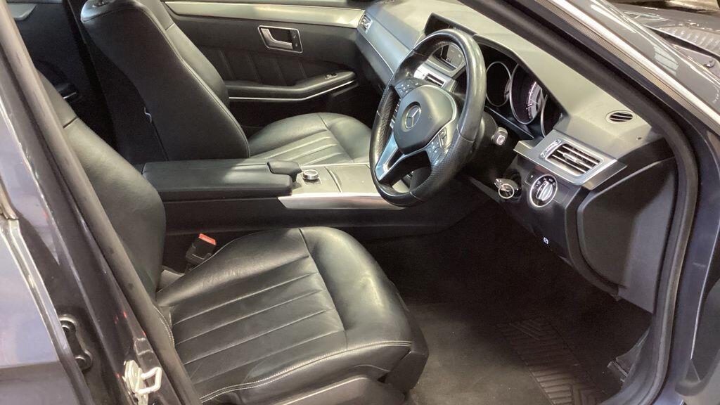 Used Mercedes-Benz E Class 2015 for sale - 77523976: Photo 2