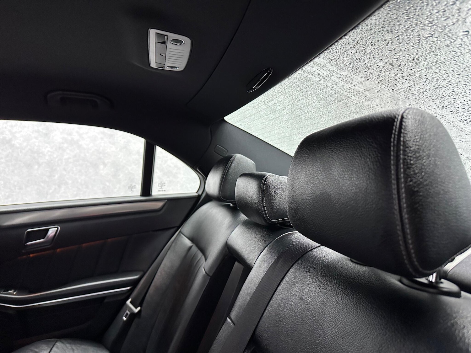 Used Mercedes-Benz E Class 2015 for sale - 77523976: Photo 24