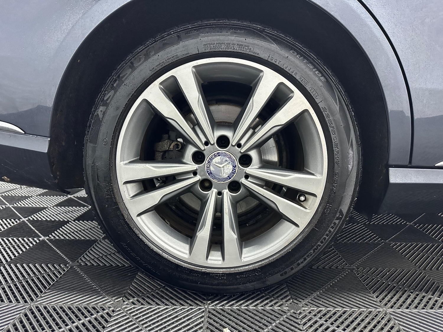 Used Mercedes-Benz E Class 2015 for sale - 77523976: Photo 40