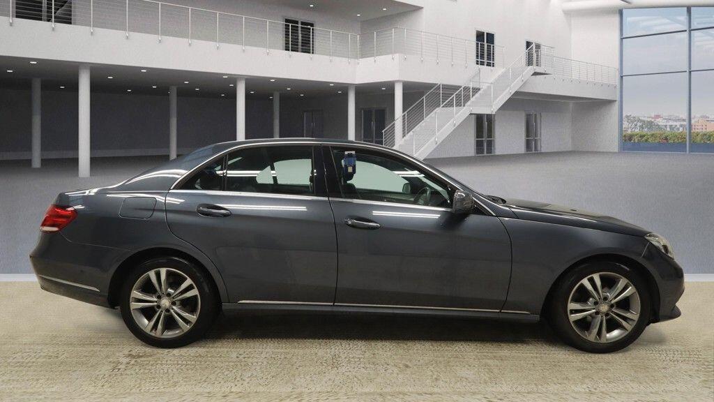 Used Mercedes-Benz E Class 2015 for sale - 77523976: Photo 9