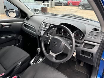 Used Suzuki Swift 2010 for sale - 79664294: Photo