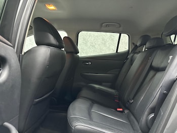 Used Nissan Leaf 2015 for sale - 78276167: Photo