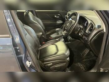 Used Jeep Renegade 2020 for sale - 79669315: Photo