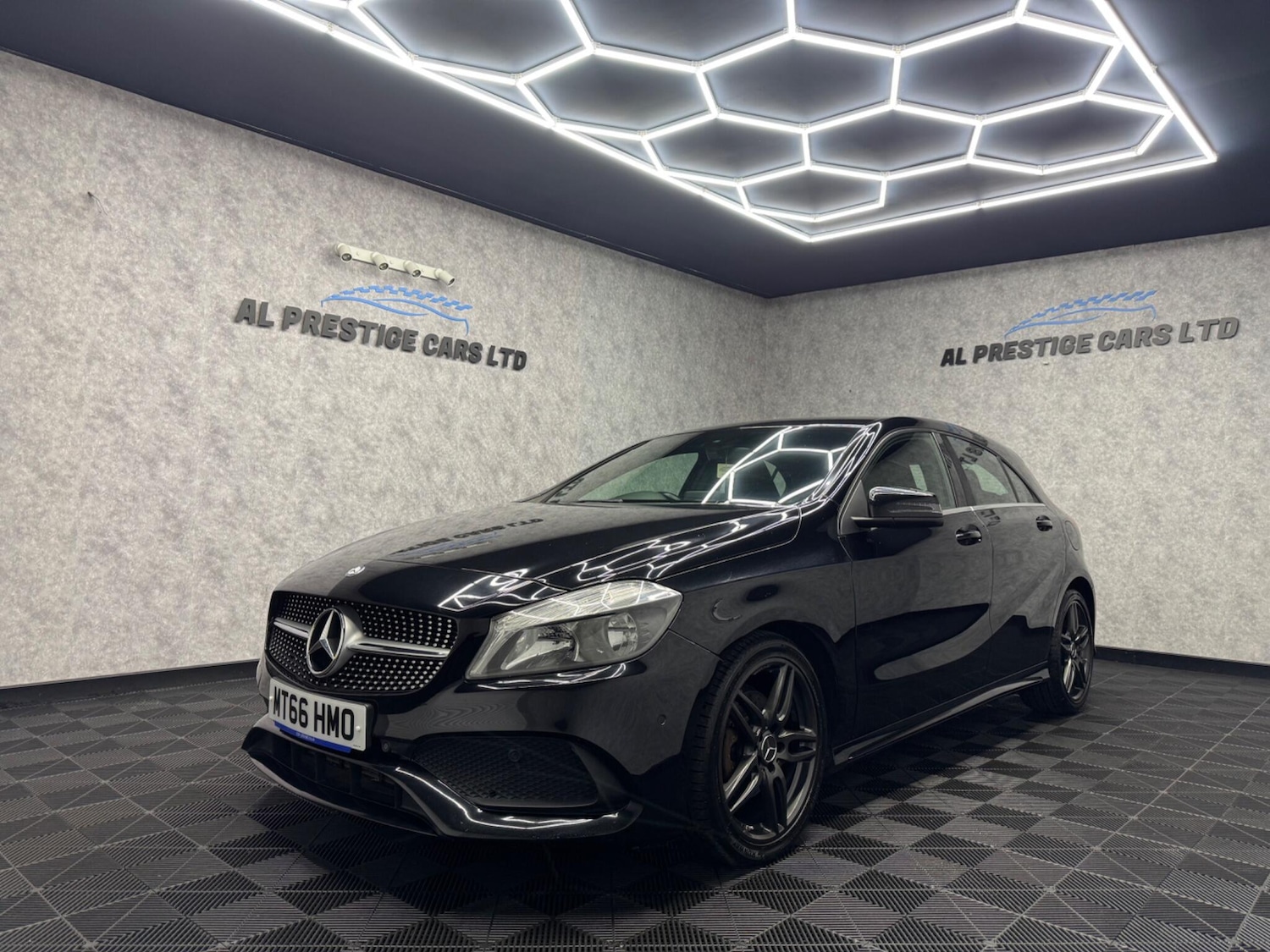 Used Mercedes-Benz A-Class 2016 for sale - 76084917: Photo 1