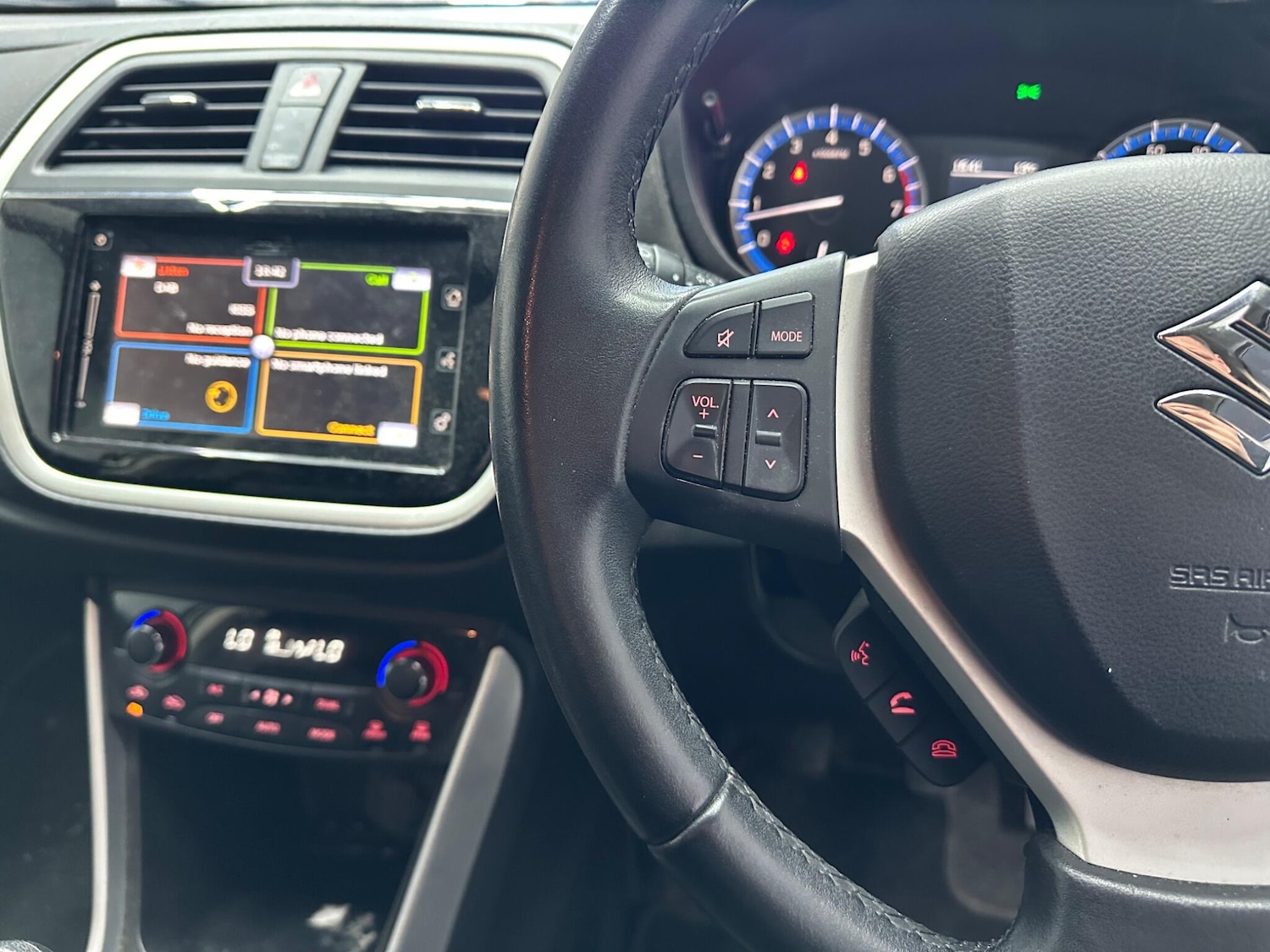 Used Suzuki SX4 S-Cross 2016 for sale - 77839611: Photo 5