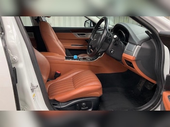 Used Jaguar XF 2017 for sale - 78115135: Photo