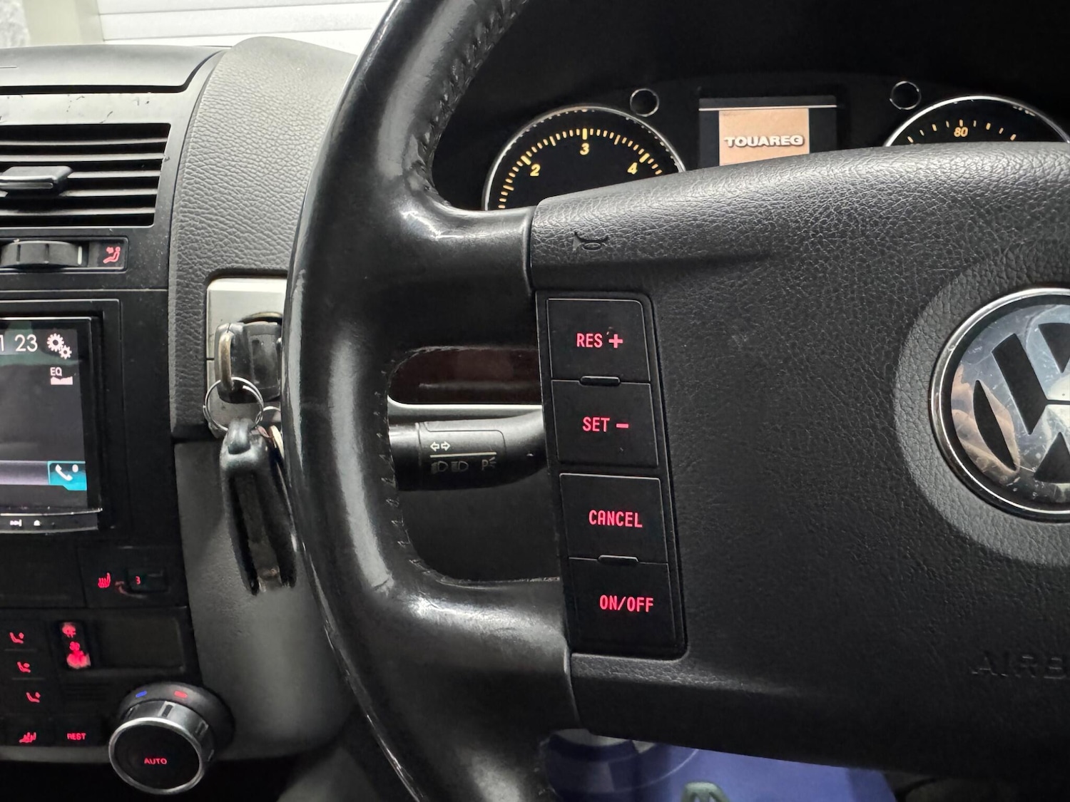 Used Volkswagen Touareg 2005 for sale - 76012545: Photo 5