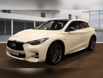 Used Infiniti Q30 2016 for sale - 77455636: Photo