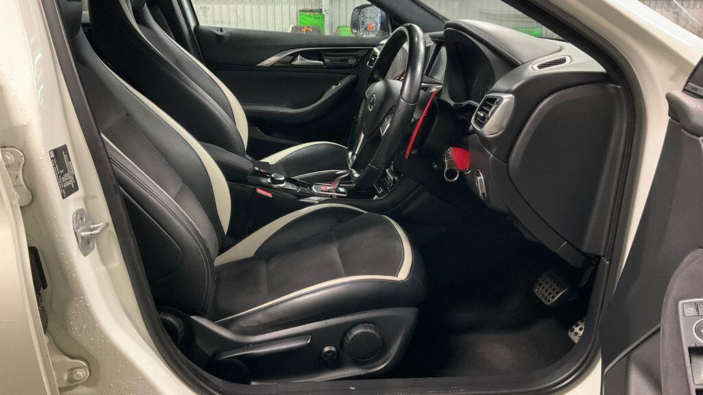 Used Infiniti Q30 2016 for sale - 77455636: Photo 2