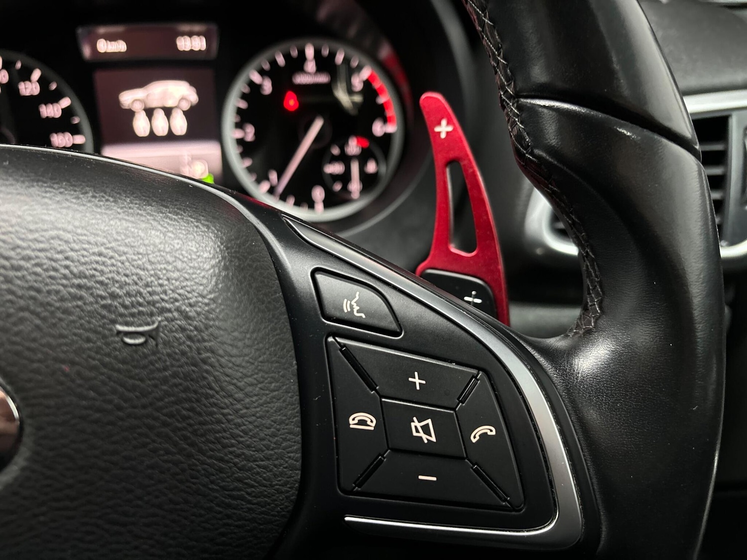 Used Infiniti Q30 2016 for sale - 77455636: Photo 21