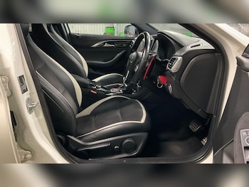 Used Infiniti Q30 2016 for sale - 77455636: Photo