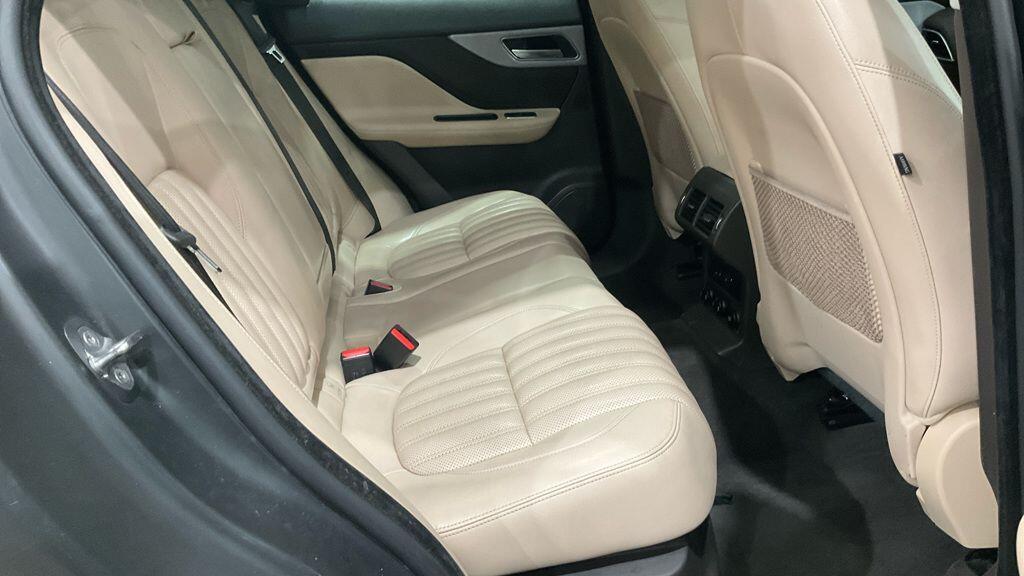 Used Jaguar F-Pace for sale - 77808603: Photo 3