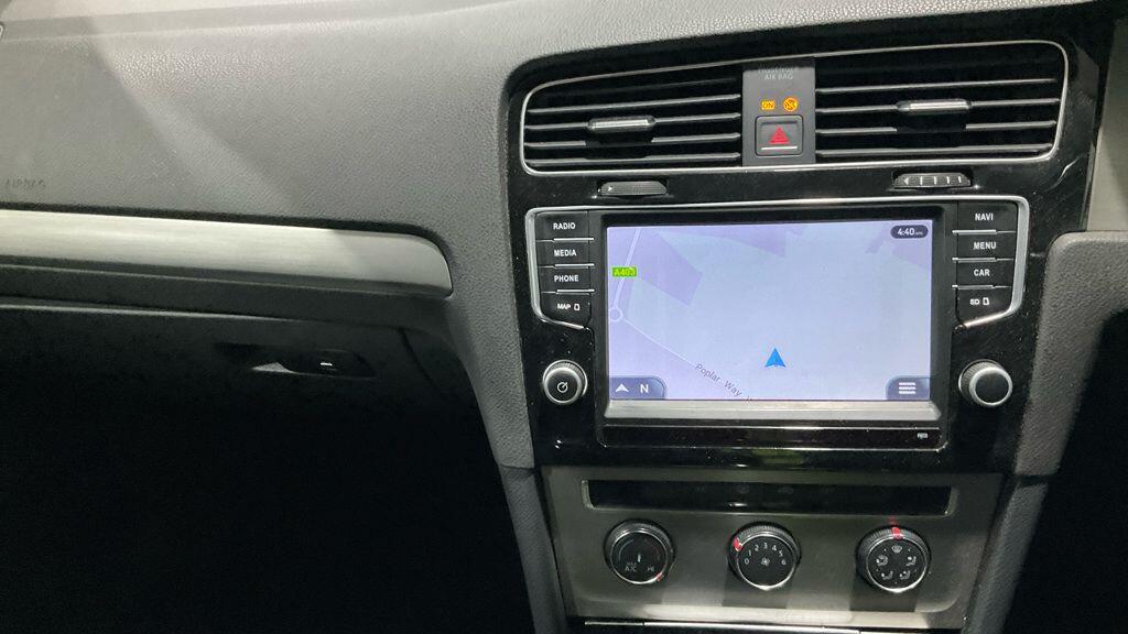 Used Volkswagen Golf 2014 for sale - 77084473: Photo 4