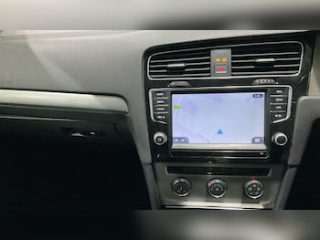 Used Volkswagen Golf 2014 for sale - 77084473: Photo