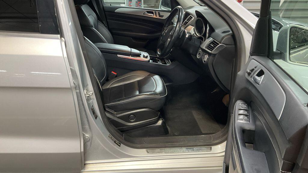 Used Mercedes-Benz M Class 2012 for sale - 76550153: Photo 2