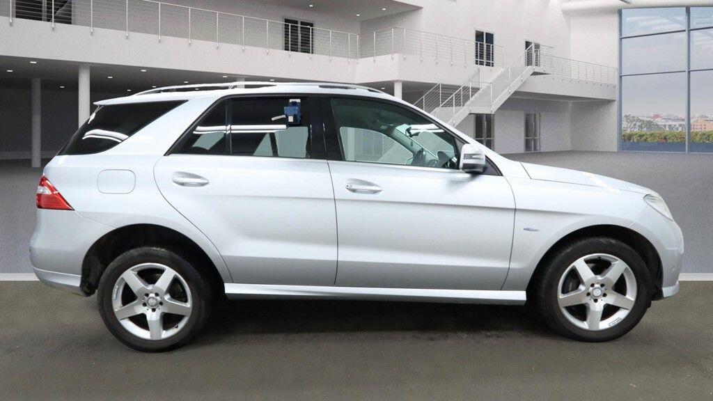 Used Mercedes-Benz M Class 2012 for sale - 76550153: Photo 9