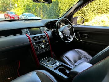 Used Land Rover Discovery Sport 2017 for sale - 79664618: Photo