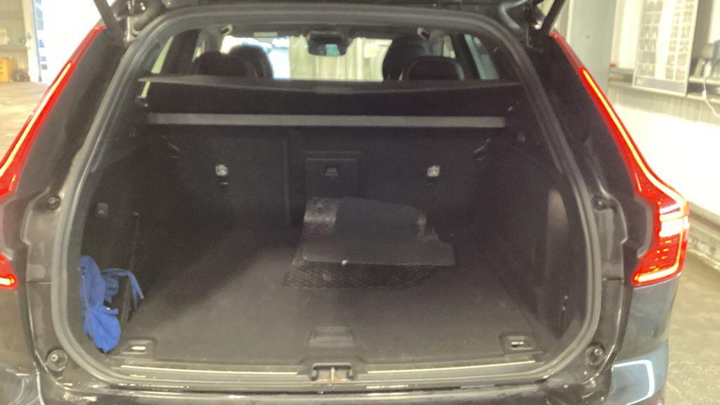 Used Volvo XC60 2018 for sale - 77067209: Photo 11