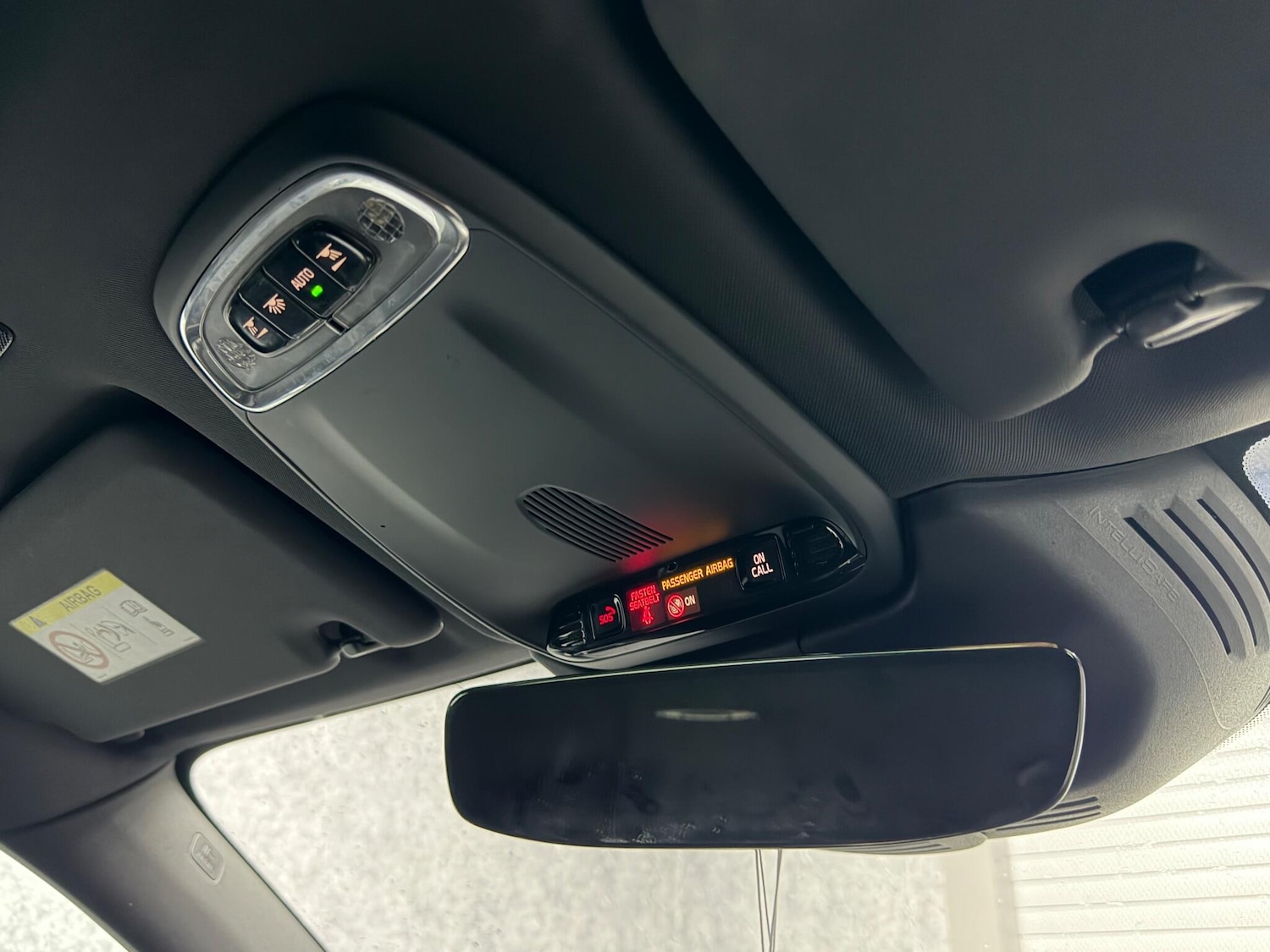 Used Volvo XC60 2018 for sale - 77067209: Photo 45