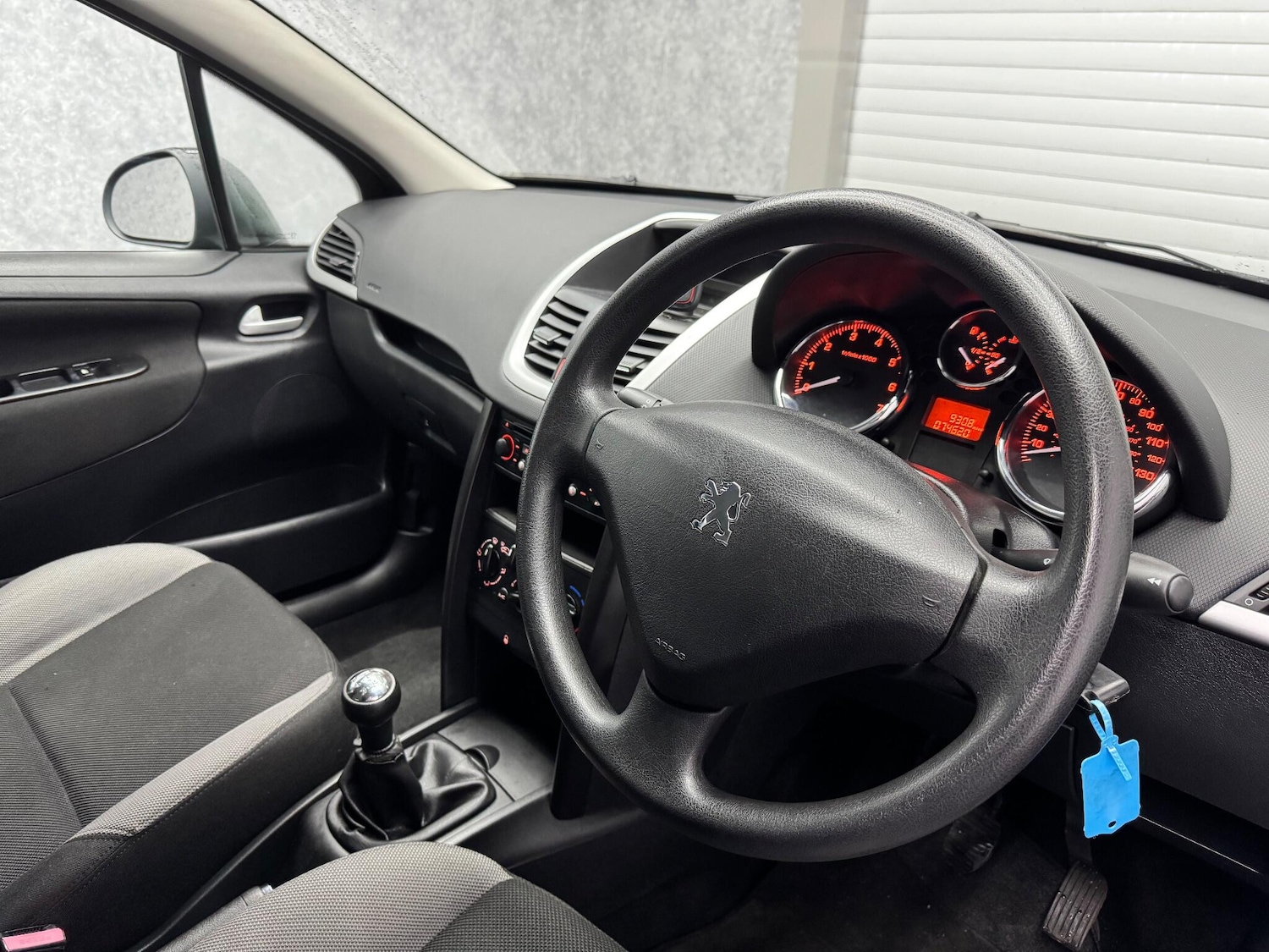 Used Peugeot 207 2007 for sale - 76942622: Photo 2