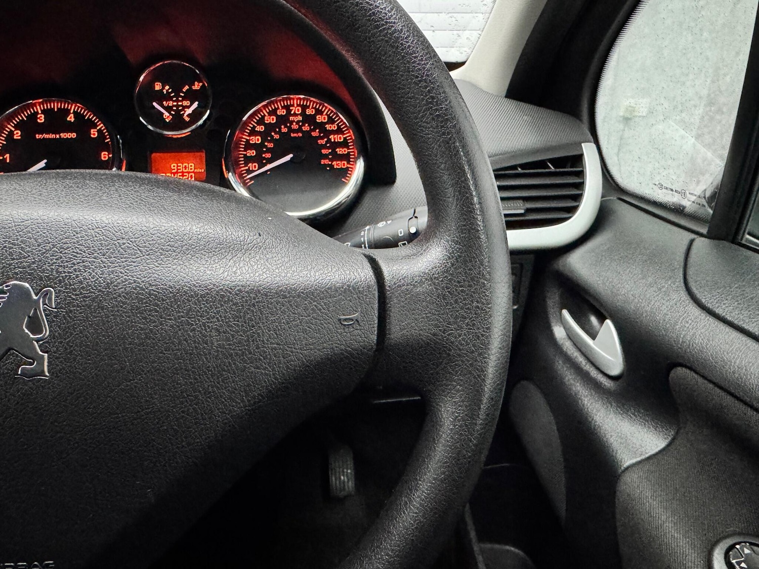 Used Peugeot 207 2007 for sale - 76942622: Photo 9